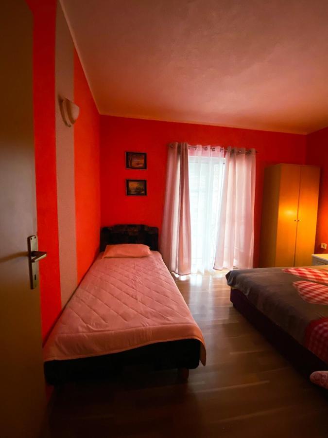 Apartments Marijana Tivat Bagian luar foto
