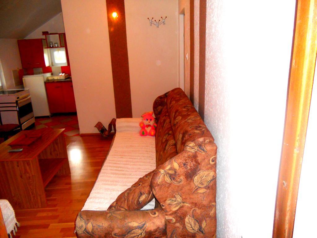 Apartments Marijana Tivat Bagian luar foto