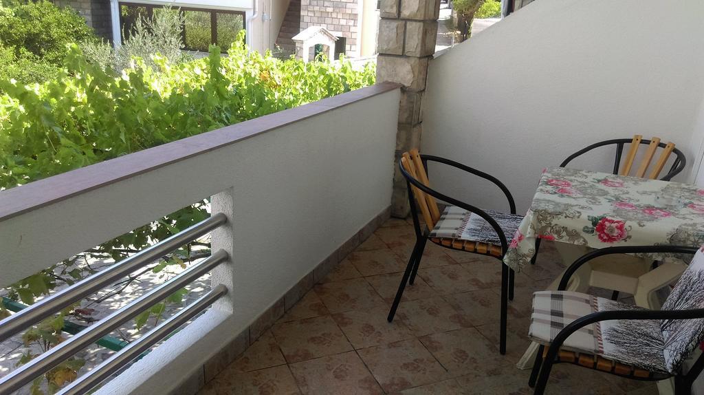 Apartments Marijana Tivat Bagian luar foto